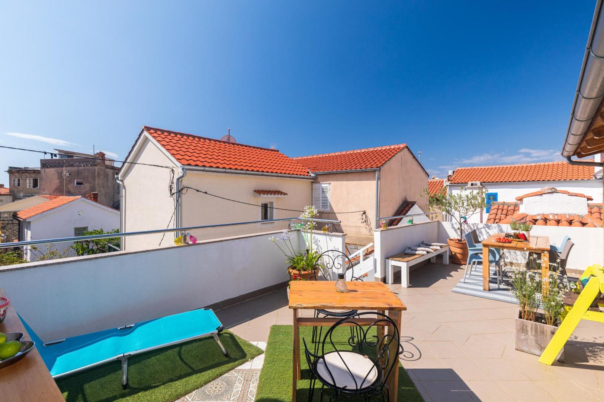 Yvonne Krk Town Exterior foto